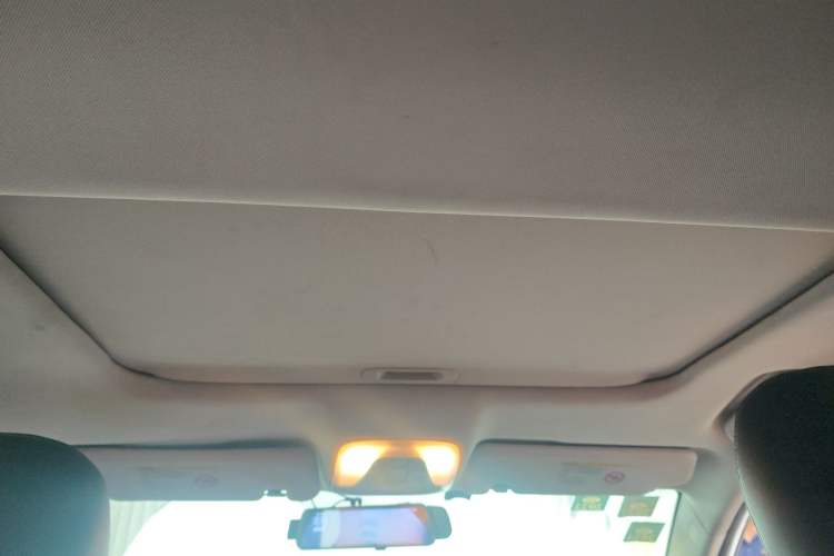 Used GAC Trumpchi GA6 2015 1.8T DCT Luxury Navigation Model Headliner
