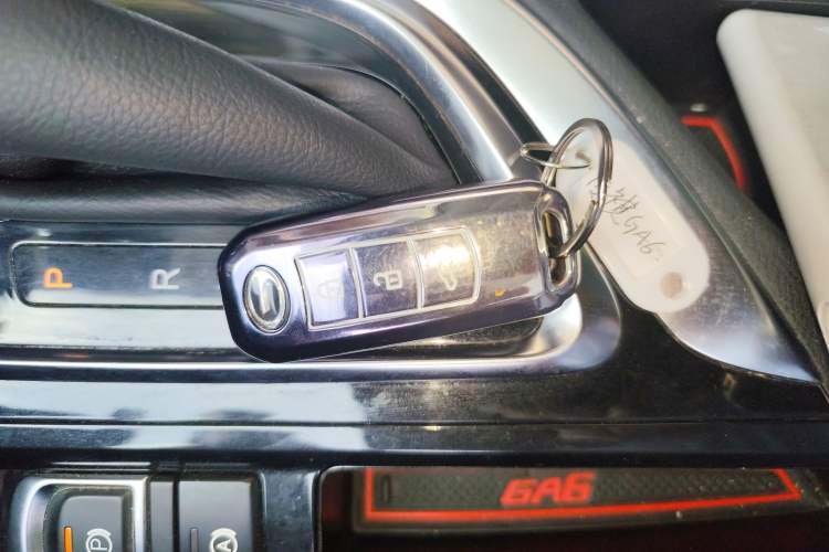 Used GAC Trumpchi GA6 2015 1.8T DCT Luxury Navigation Model Interior 1
