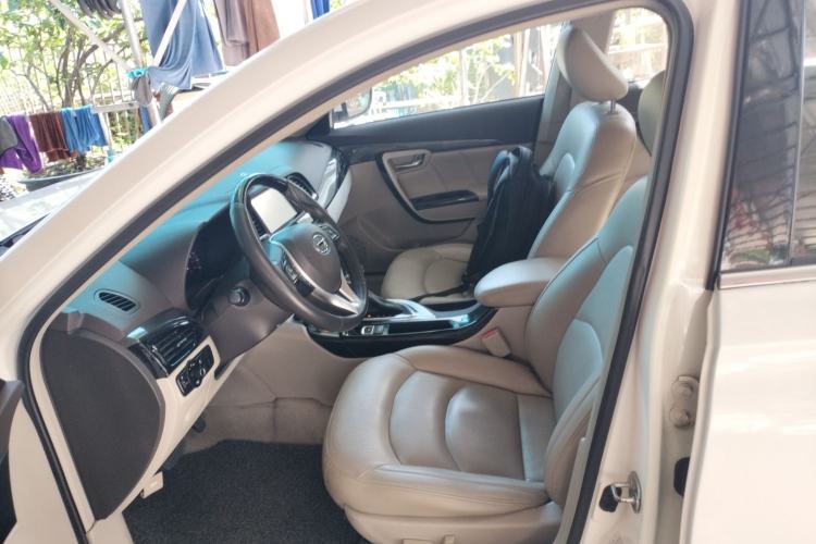 Used GAC Trumpchi GA6 2015 1.8T DCT Luxury Navigation Model Left Front Seat