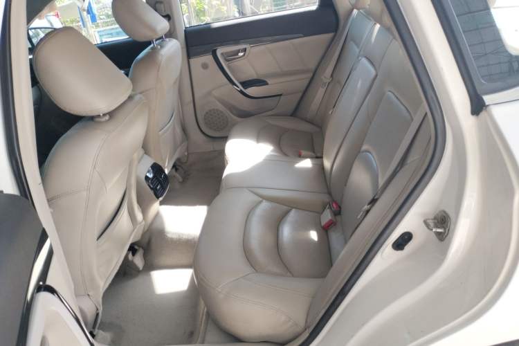 Used GAC Trumpchi GA6 2015 1.8T DCT Luxury Navigation Model Left Rear Seat