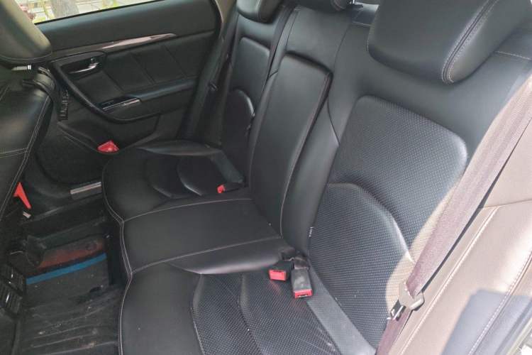 Used GAC Trumpchi GA6 2015 1.8T DCT Luxury Navigation Model Left Rear Seat