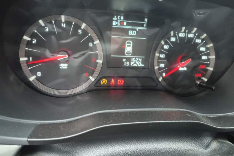 Used GAC Trumpchi GA6 2015 1.6T Manual Elite Model Odometer Close Up