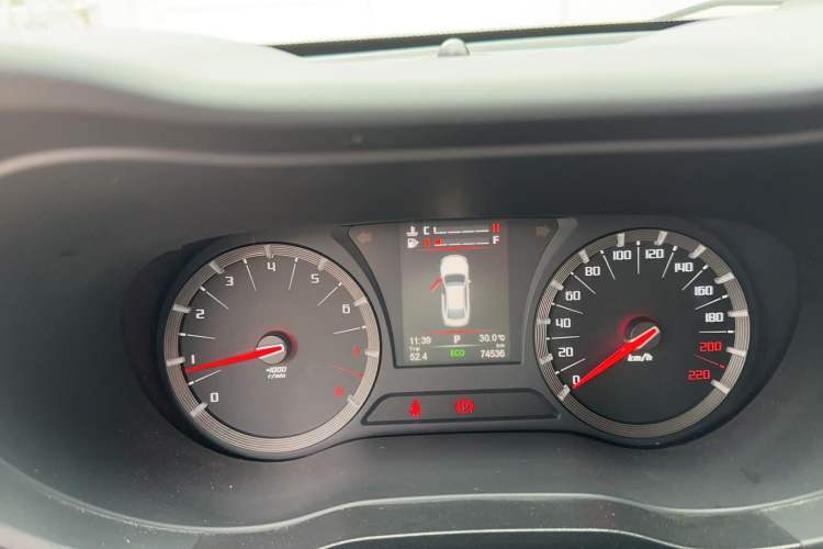 Used GAC Trumpchi GA6 2015 1.8T DCT Luxury Navigation Model Odometer Close Up