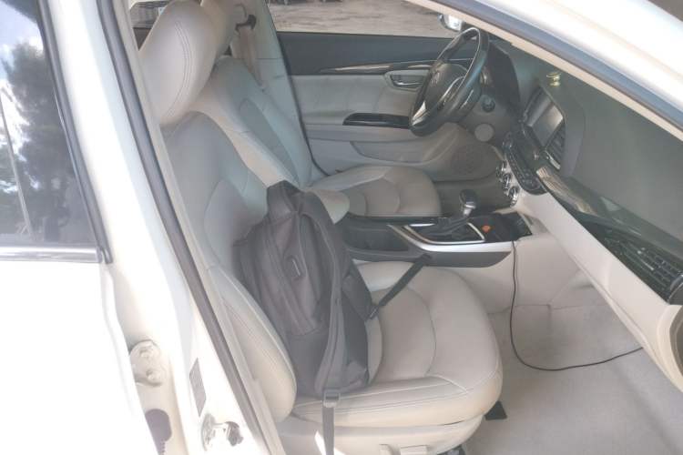 Used GAC Trumpchi GA6 2015 1.8T DCT Luxury Navigation Model Right Front Seat
