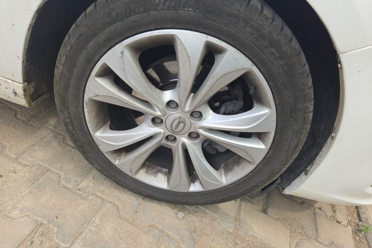 Used GAC Trumpchi GA6 2015 1.6T Manual Elite Model Right Front Wheel Hub