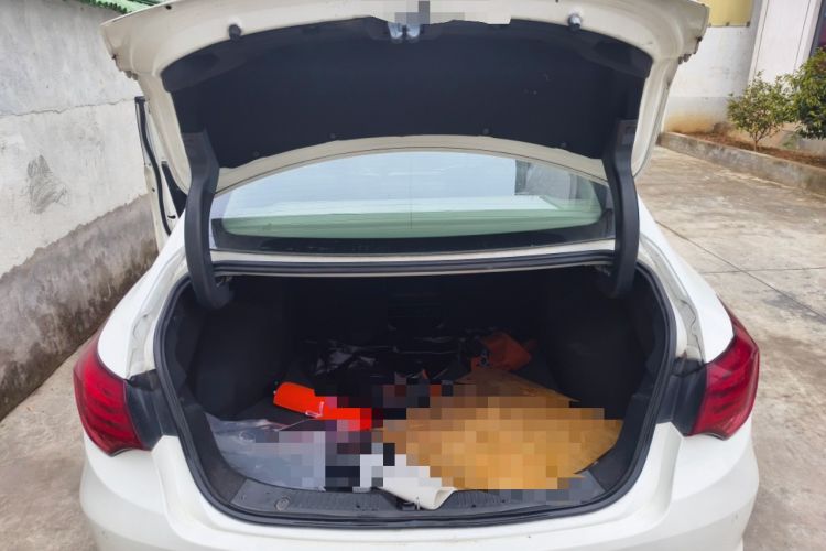 Used GAC Trumpchi GA6 2015 1.6T Manual Elite Model Trunk
