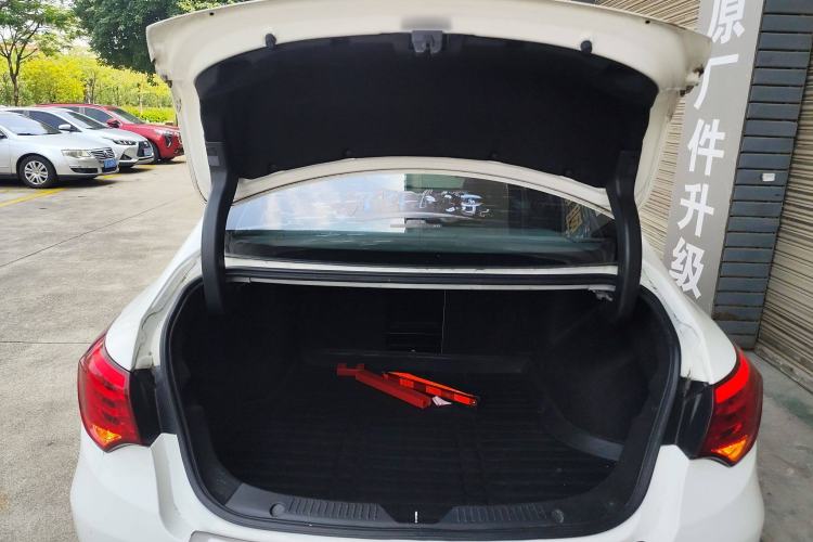 Used GAC Trumpchi GA6 2015 1.8T DCT Luxury Navigation Model Trunk