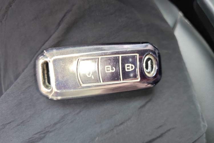 Used GAC Trumpchi GA6 2015 1.8T DCT Luxury Navigation Model Vehicle Key