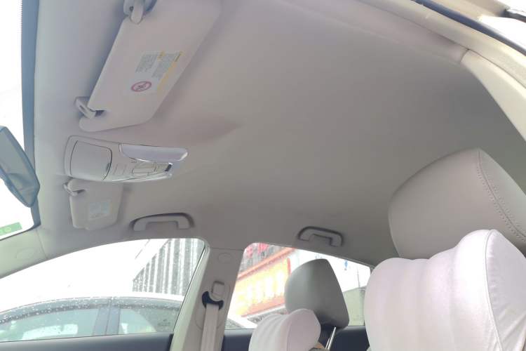 Used GAC Trumpchi GA6 2015 1.8T DCT Comfort Model Headliner