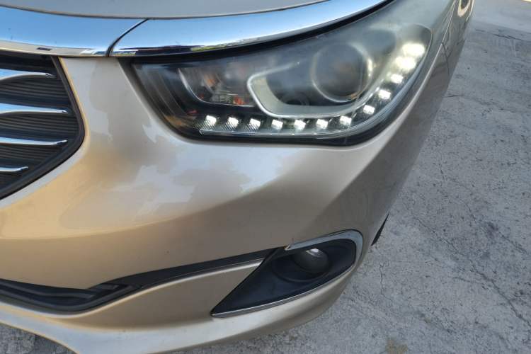 Used GAC Trumpchi GA6 2015 1.8T DCT Luxury Navigation Model Left Front Headlight