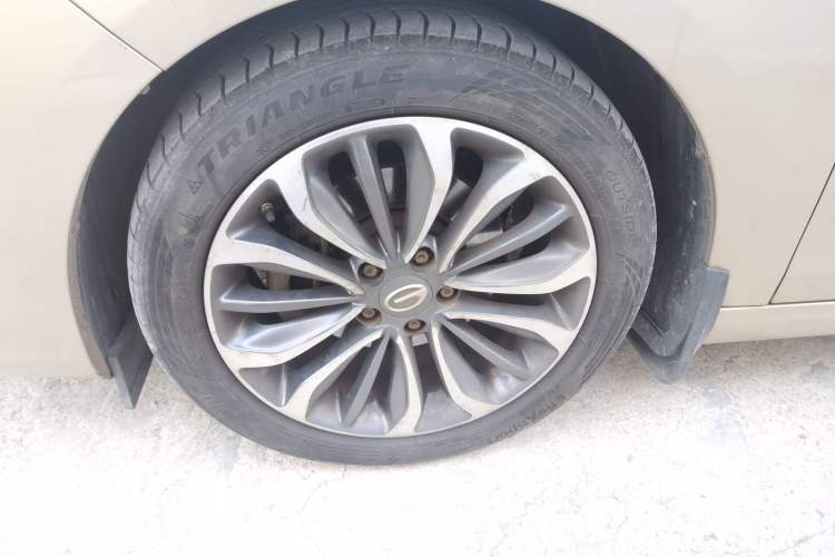 Used GAC Trumpchi GA6 2015 1.8T DCT Luxury Navigation Model Left Front Wheel Hub
