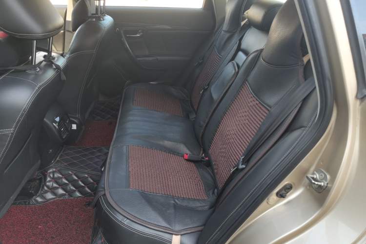Used GAC Trumpchi GA6 2015 1.8T DCT Luxury Navigation Model Left Rear Seat