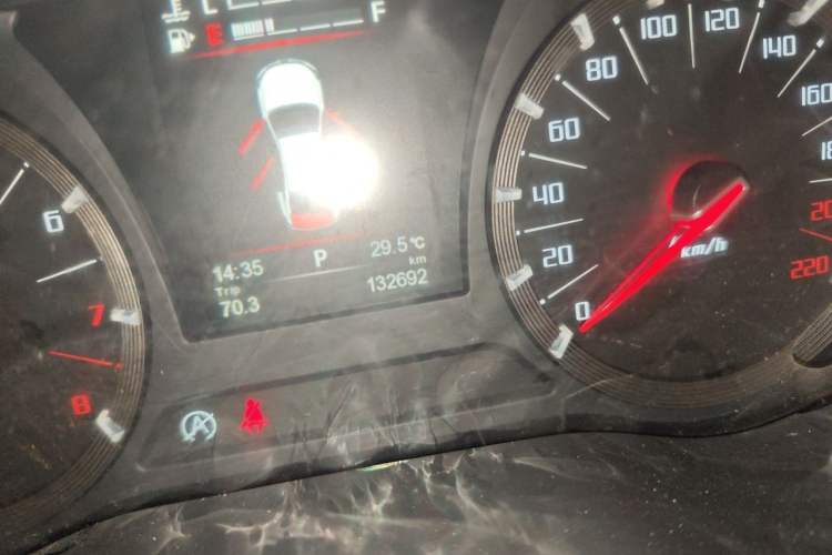 Used GAC Trumpchi GA6 2015 1.8T DCT Luxury Navigation Model Odometer Close Up
