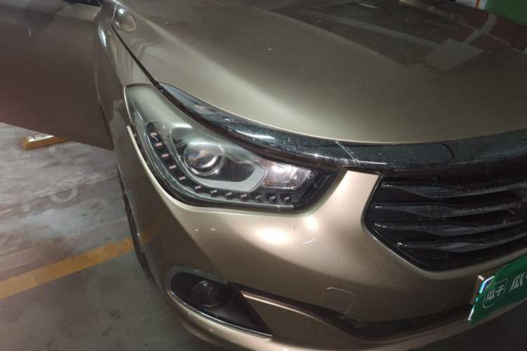 Used GAC Trumpchi GA6 2015 1.8T DCT Luxury Navigation Model Right Front Headlight