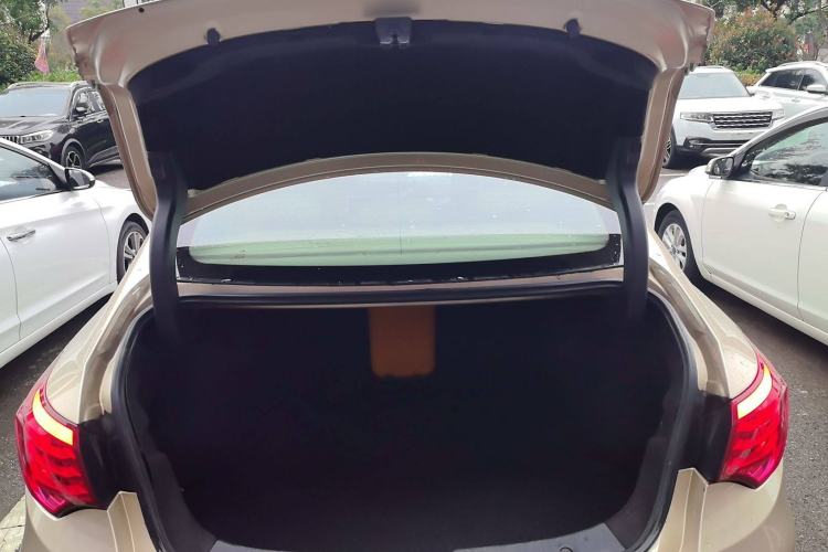 Used GAC Trumpchi GA6 2015 1.8T DCT Comfort Model Trunk