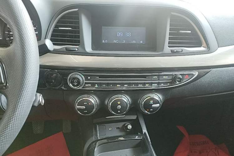 Used GAC Trumpchi GA6 2016 235T Manual Elite Edition Audio And AC Panel