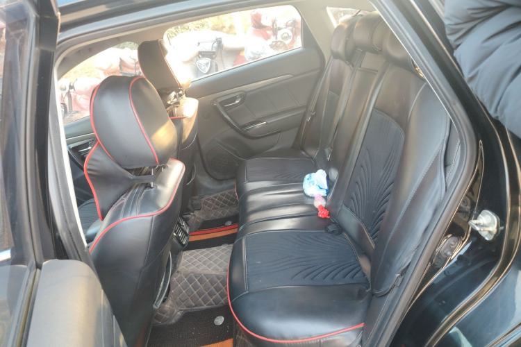 Used GAC Trumpchi GA6 2016 235T DCT Luxury Edition Interior 4
