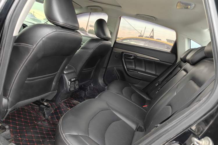Used GAC Trumpchi GA6 2016 235T DCT Luxury Edition Interior 4