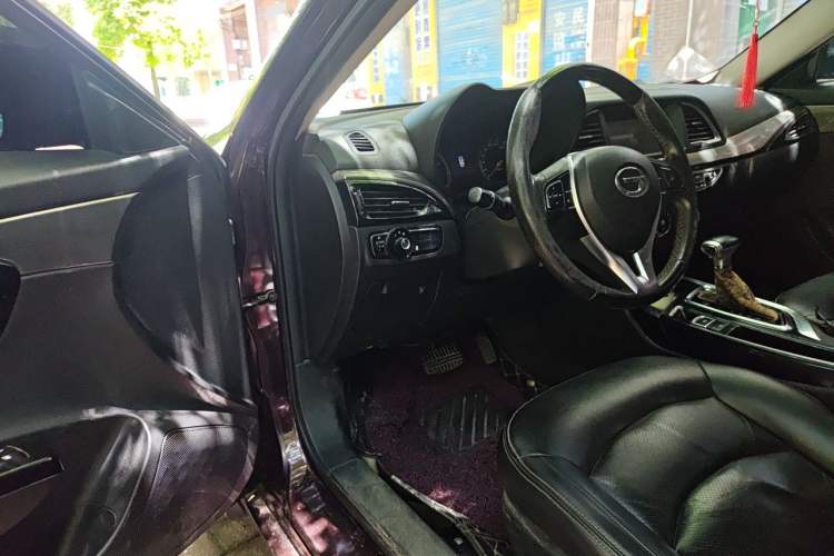 Used GAC Trumpchi GA6 2016 235T DCT Elite Edition Driver Seat