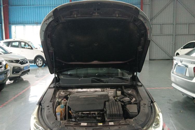 Used GAC Trumpchi GA6 2016 235T DCT Luxury Edition Engine Bay