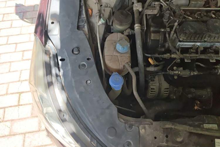 Used GAC Trumpchi GA6 2016 235T DCT Elite Edition Engine Bay Right