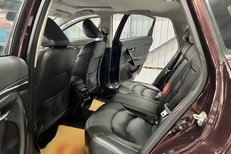 Used GAC Trumpchi GA6 2016 235T DCT Luxury Edition Interior 4