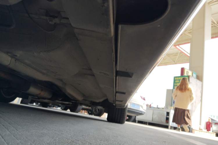 Used GAC Trumpchi GA6 2016 235T DCT Luxury Edition Right Side Sill