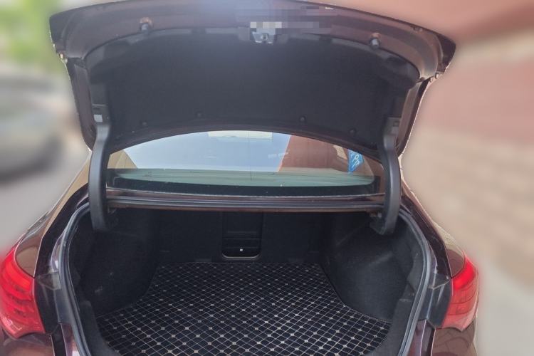 Used GAC Trumpchi GA6 2016 235T DCT Elite Edition Trunk