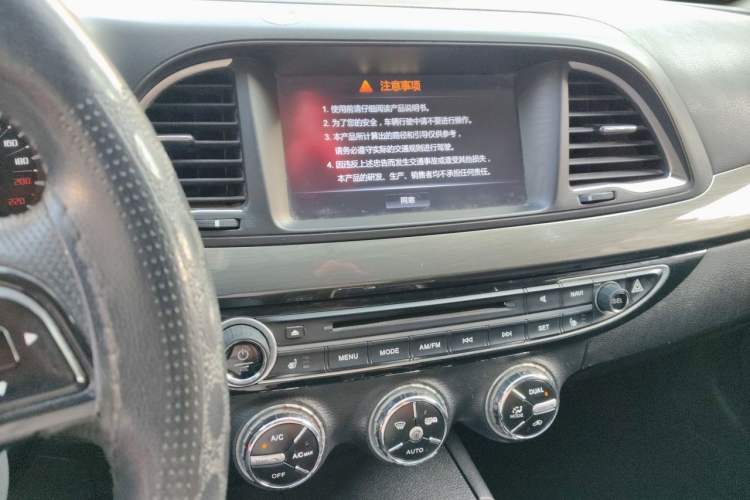 Used GAC Trumpchi GA6 2016 235T DCT Luxury Edition Audio And AC Panel