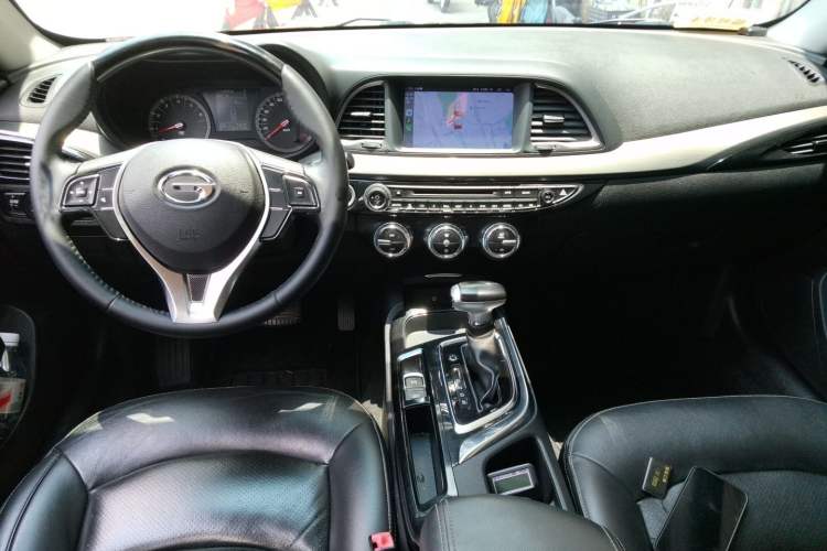 Used GAC Trumpchi GA6 2016 235T DCT Elite Edition Center Console