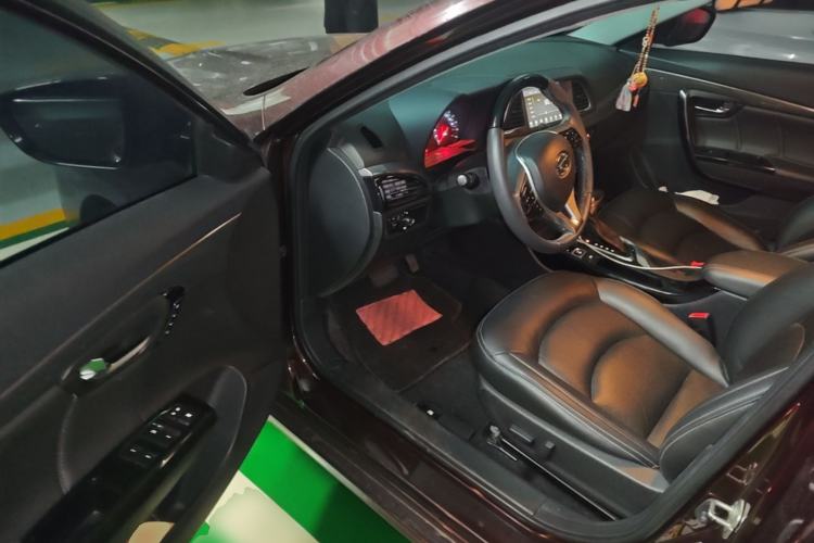 Used GAC Trumpchi GA6 2016 235T DCT Luxury Edition Driver Seat