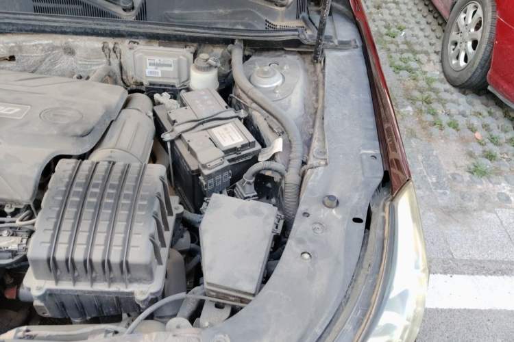 Used GAC Trumpchi GA6 2016 235T DCT Luxury Edition Engine Bay Left