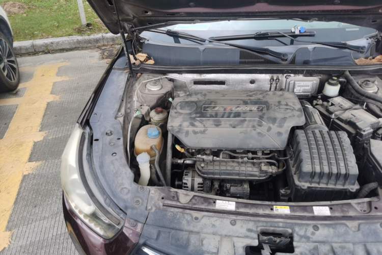 Used GAC Trumpchi GA6 2016 235T DCT Luxury Edition Engine Bay Right