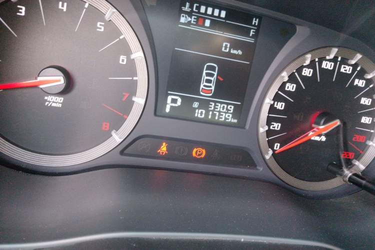 Used GAC Trumpchi GA6 2016 235T DCT Elite Edition Odometer Close Up