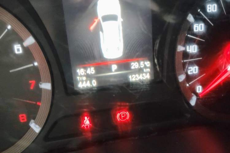 Used GAC Trumpchi GA6 2016 235T DCT Luxury Edition Odometer Close Up