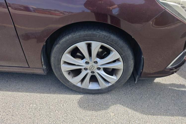 Used GAC Trumpchi GA6 2016 235T DCT Elite Edition Right Front Wheel Hub