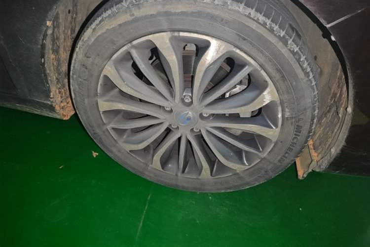 Used GAC Trumpchi GA6 2016 235T DCT Luxury Edition Right Front Wheel Hub