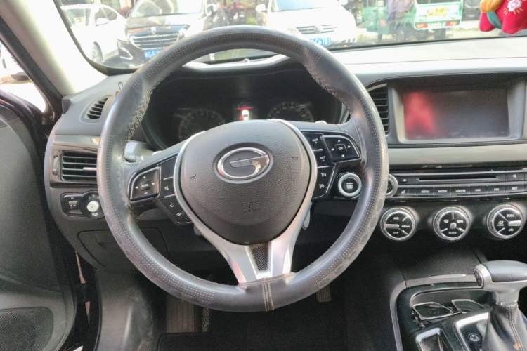 Used GAC Trumpchi GA6 2016 235T DCT Luxury Edition Steering Wheel