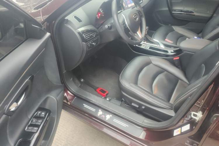 Used GAC Trumpchi GA6 2016 235T DCT Elite Edition Driver Seat