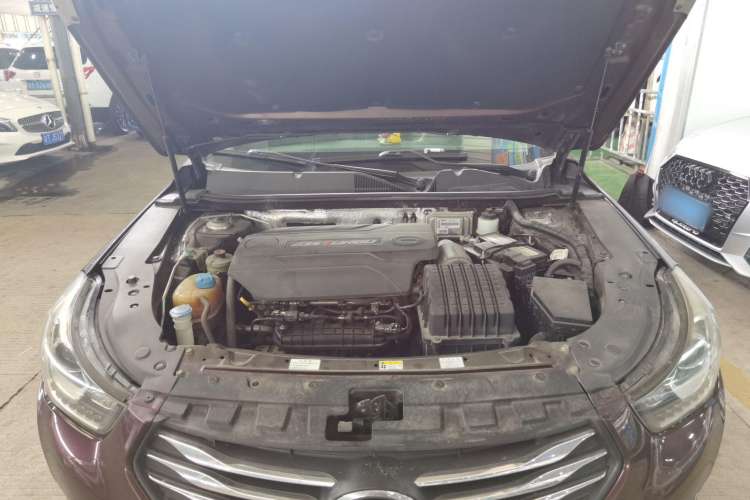 Used GAC Trumpchi GA6 2016 235T DCT Luxury Edition Engine Bay