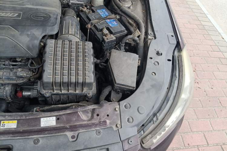 Used GAC Trumpchi GA6 2016 235T DCT Luxury Edition Engine Bay Left