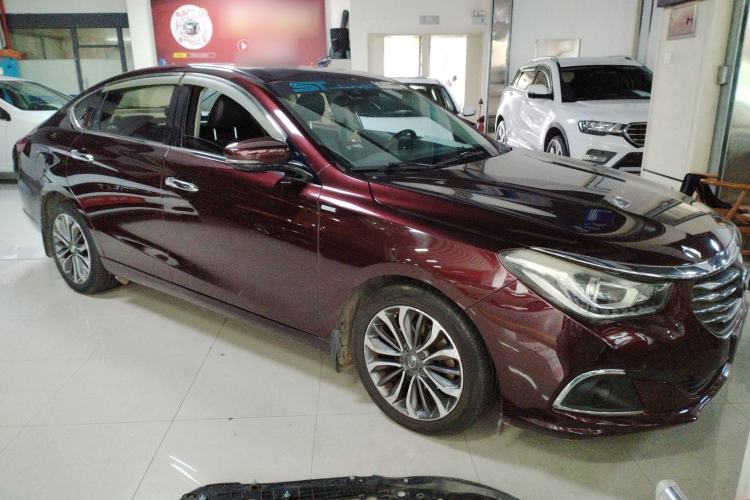 Used GAC Trumpchi GA6 2016 235T DCT Luxury Edition Front Right 45 Deg