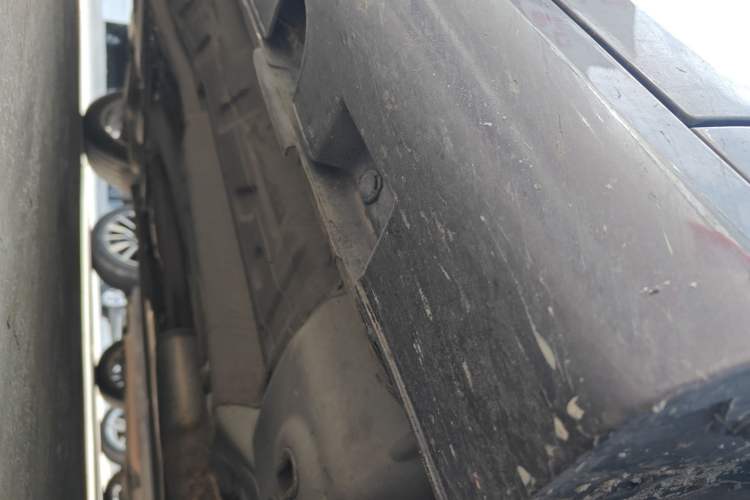Used GAC Trumpchi GA6 2016 235T DCT Elite Edition Right Side Sill
