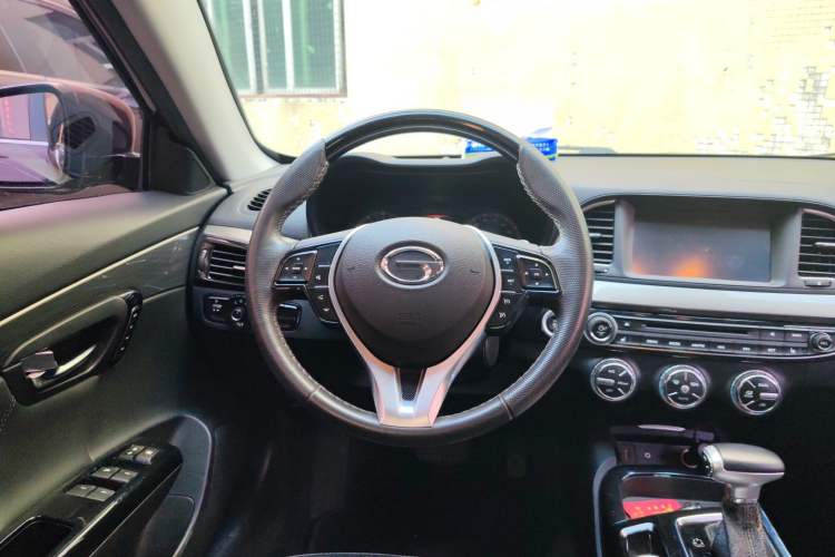 Used GAC Trumpchi GA6 2016 235T DCT Luxury Edition Steering Wheel
