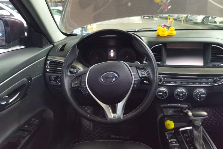 Used GAC Trumpchi GA6 2016 235T DCT Luxury Edition Steering Wheel