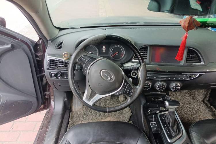 Used GAC Trumpchi GA6 2016 235T DCT Luxury Edition Steering Wheel