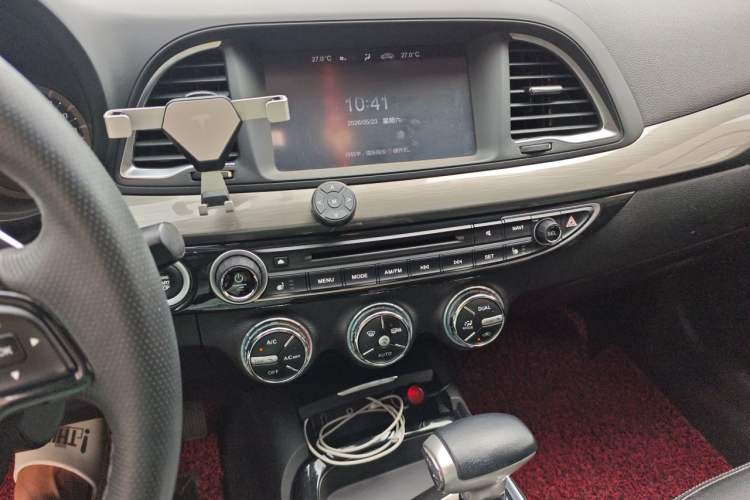 Used GAC Trumpchi GA6 2016 235T DCT Luxury Edition Audio And AC Panel