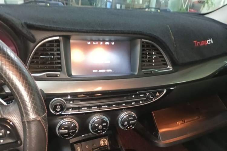 Used GAC Trumpchi GA6 2016 235T DCT Luxury Edition Audio And AC Panel