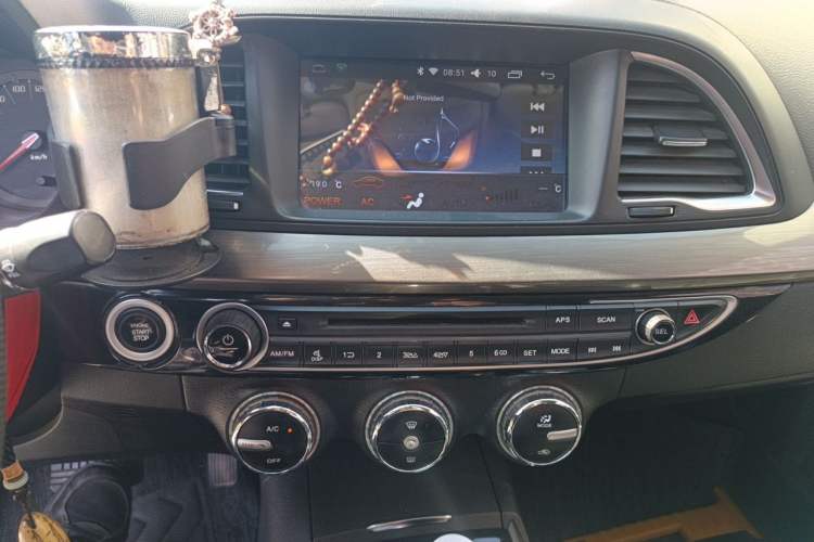Used GAC Trumpchi GA6 2016 235T DCT Elite Edition Audio And AC Panel