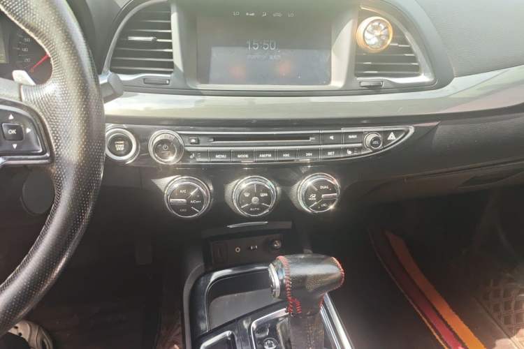 Used GAC Trumpchi GA6 2016 235T DCT Luxury Edition Audio And AC Panel